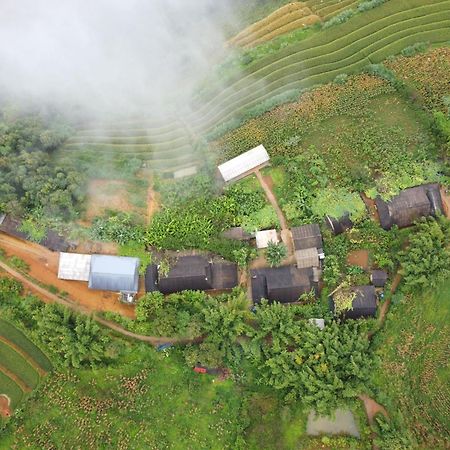 Indigenous Homestay- Trek- Food- Bus Mu Cang Chai 외부 사진