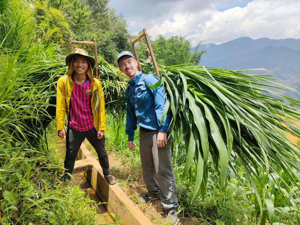 Indigenous Homestay- Trek- Food- Bus Mu Cang Chai 외부 사진