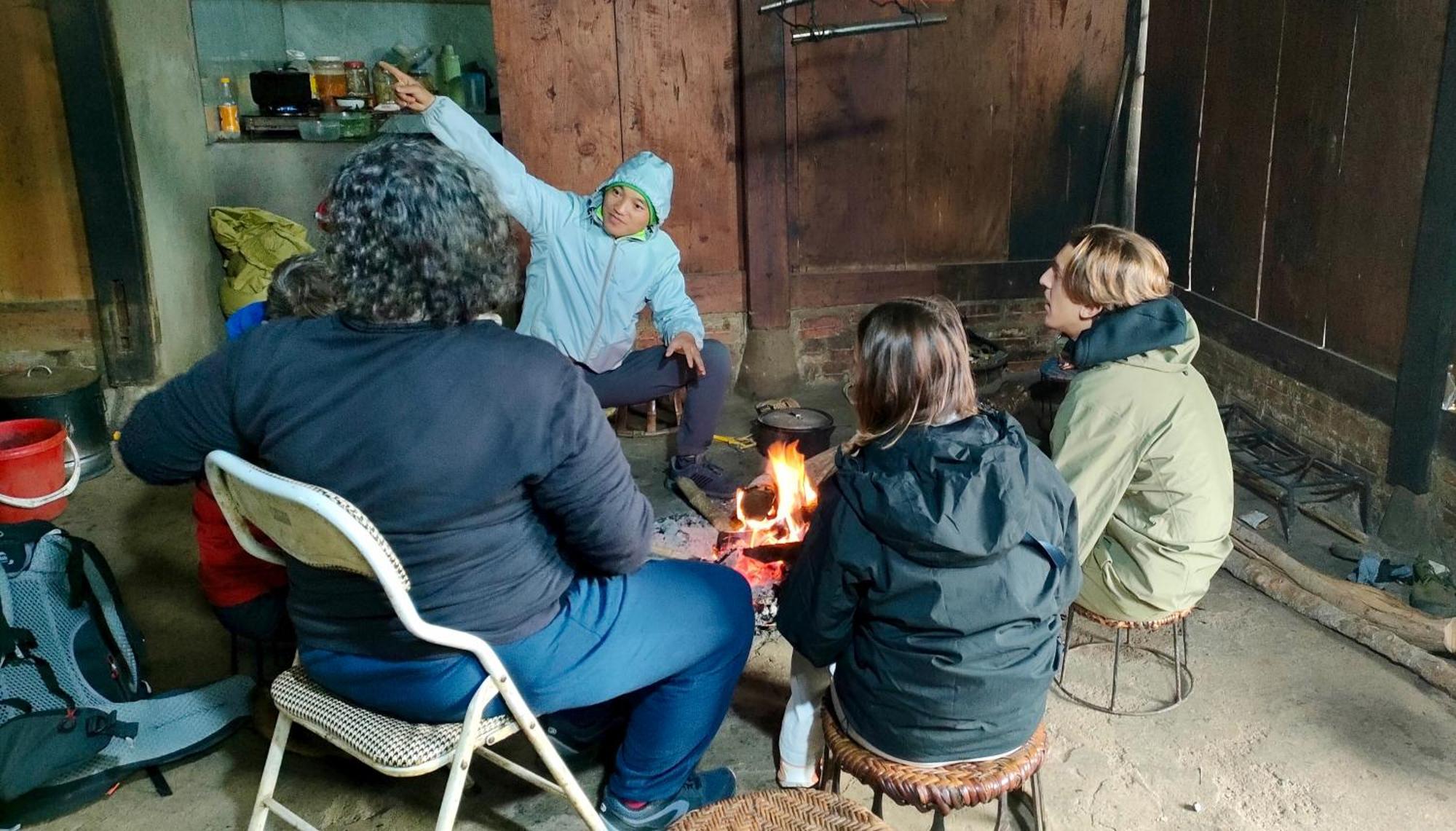 Indigenous Homestay- Trek- Food- Bus Mu Cang Chai 외부 사진